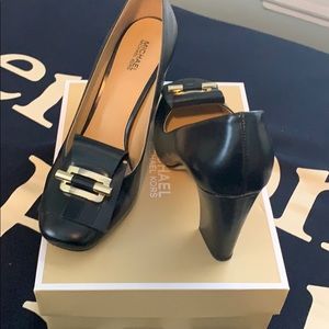 Michael Kors Pumps